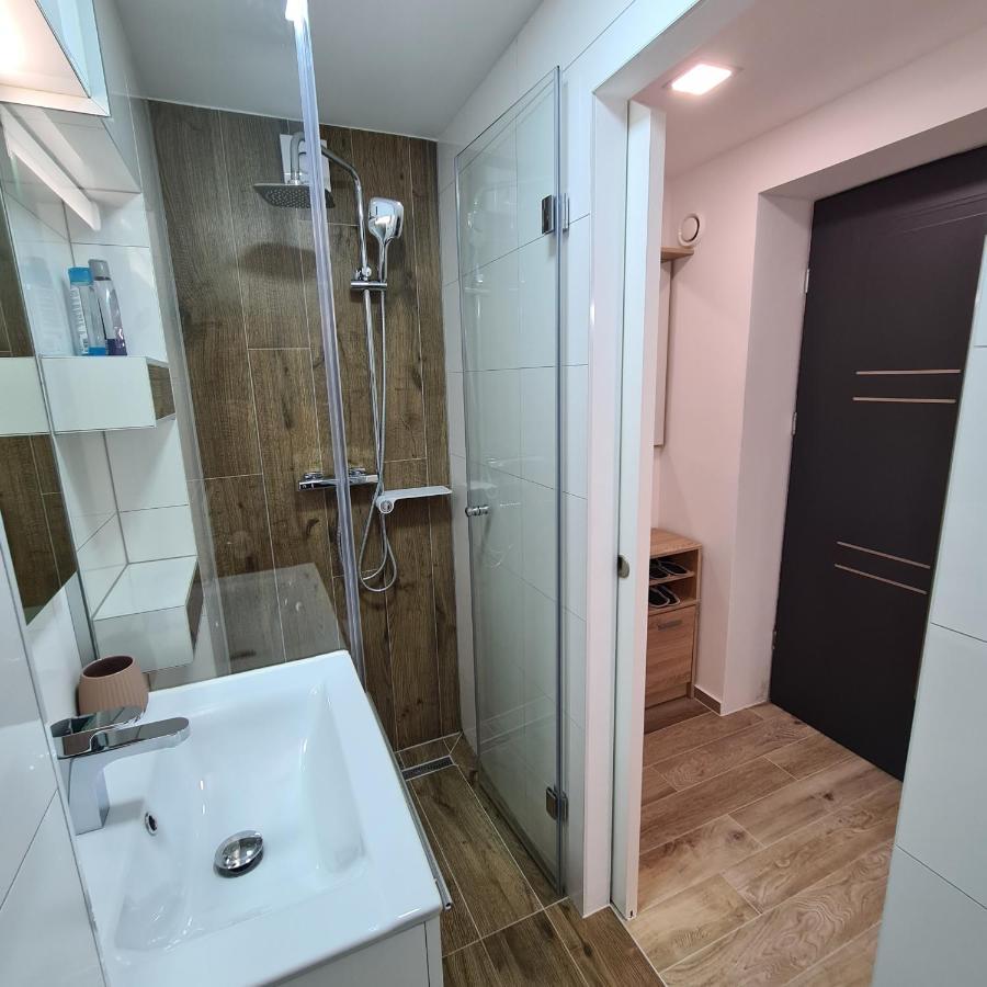 Apartment Dinlux Maribor Exteriér fotografie