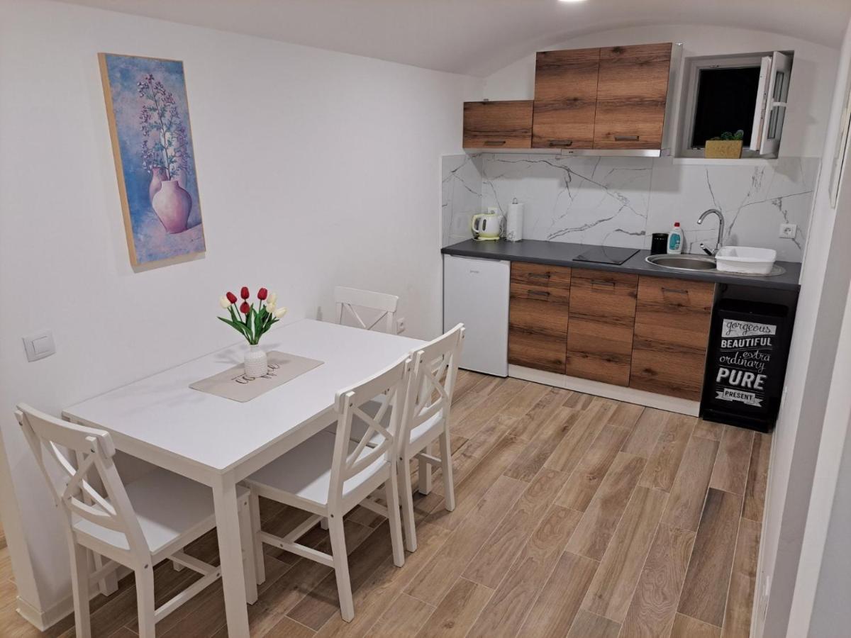Apartment Dinlux Maribor Exteriér fotografie