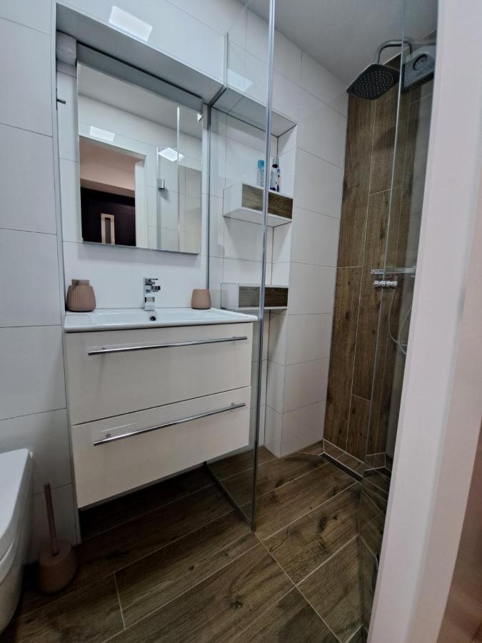 Apartment Dinlux Maribor Exteriér fotografie